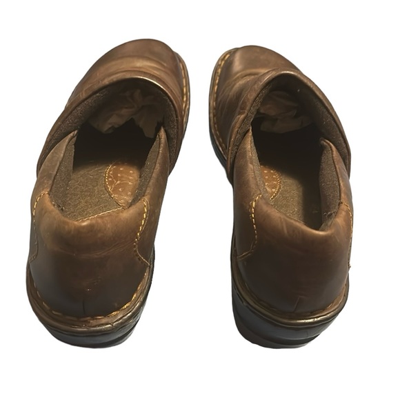 B.O.C Born Brown Leather Clogs Size 8 - Picture 4 of 6